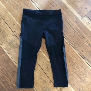 Lululemon running crops